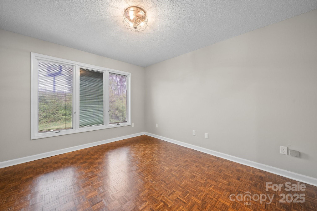 4101 Quarry Estates Rd Hudson, NC 28638