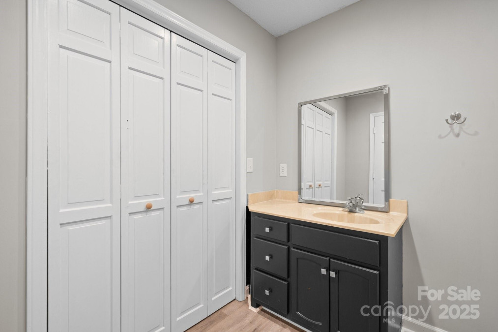 4101 Quarry Estates Rd Hudson, NC 28638
