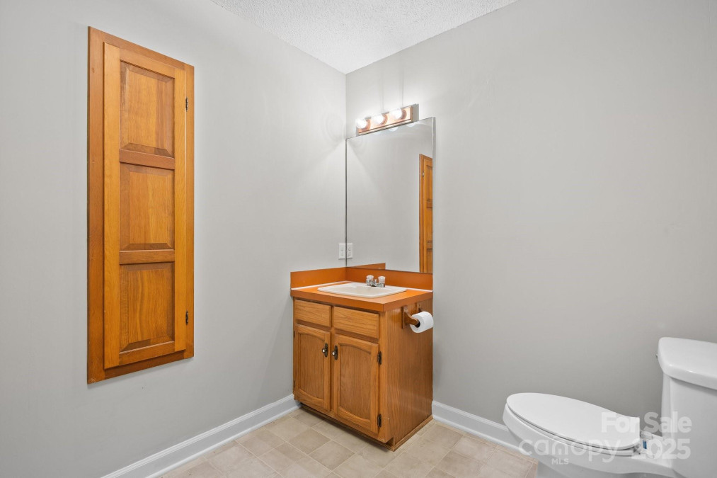 4101 Quarry Estates Rd Hudson, NC 28638