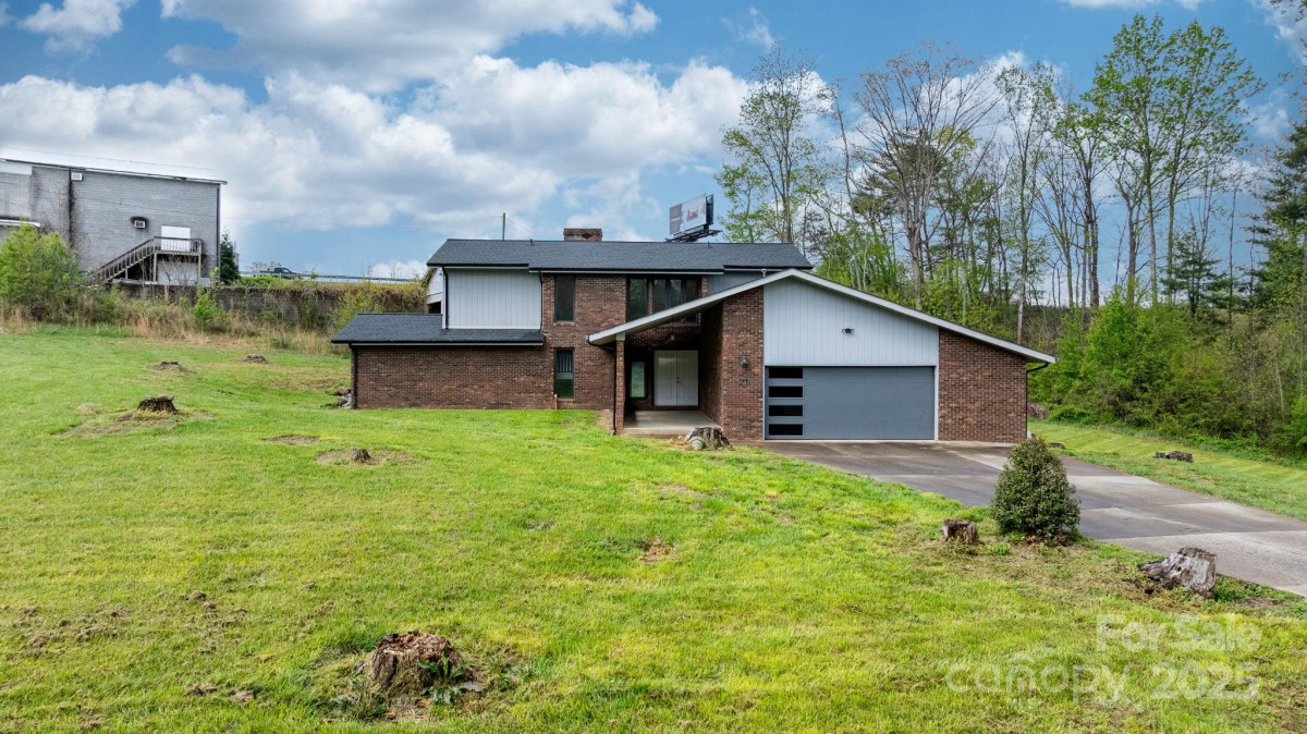4101 Quarry Estates Rd Hudson, NC 28638