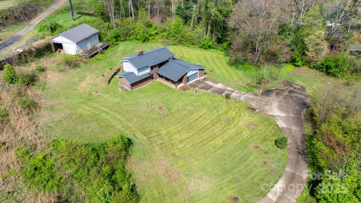 4101 Quarry Estates Rd Hudson, NC 28638