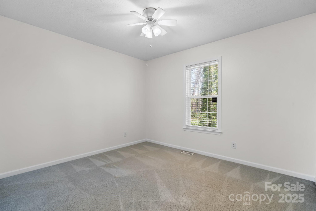112 Council Oaks St Morganton, NC 28655