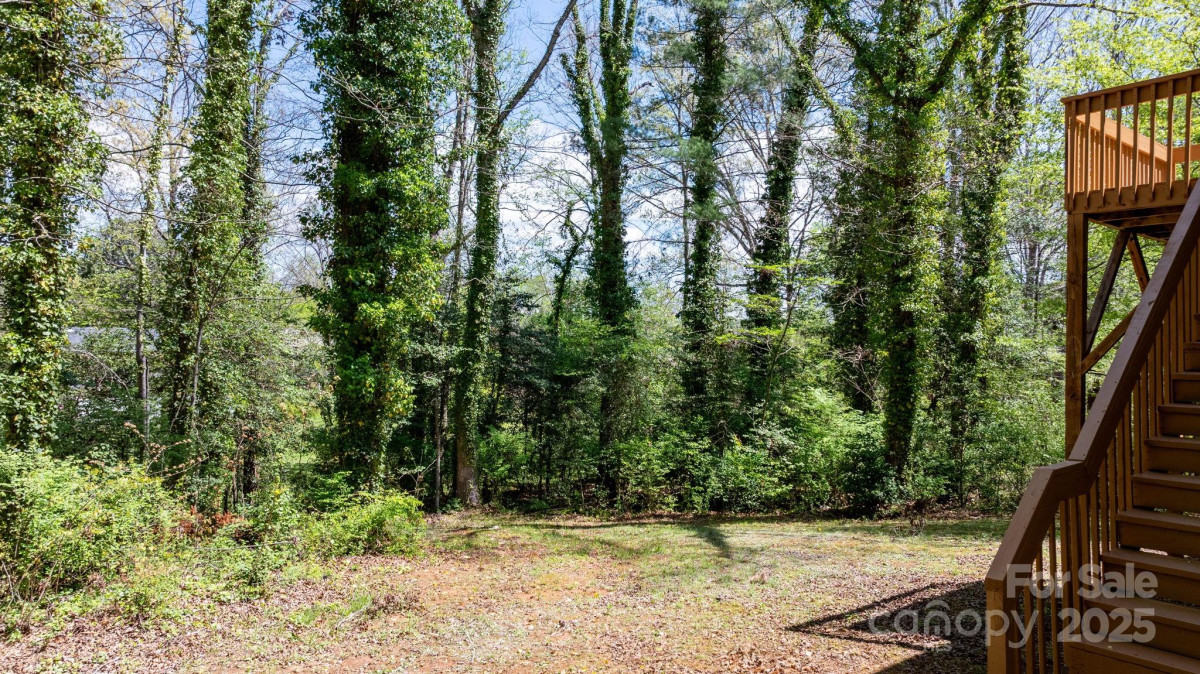 112 Council Oaks St Morganton, NC 28655