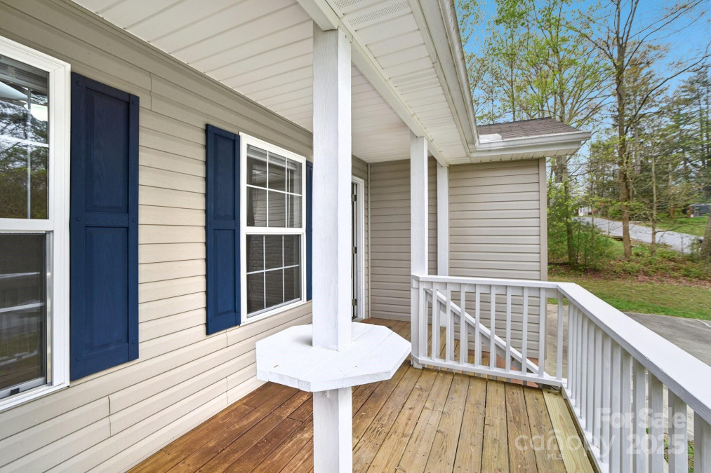 510 Laurel St Hendersonville, NC 28792