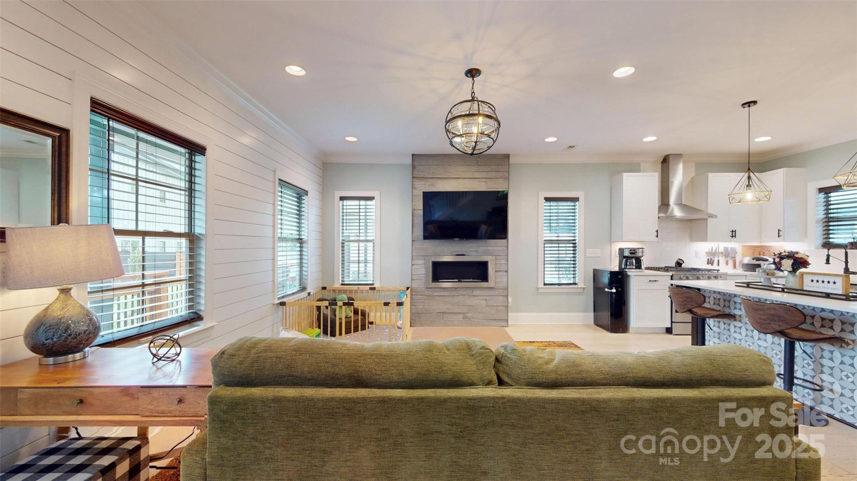 1511 Landis Ave Charlotte, NC 28205