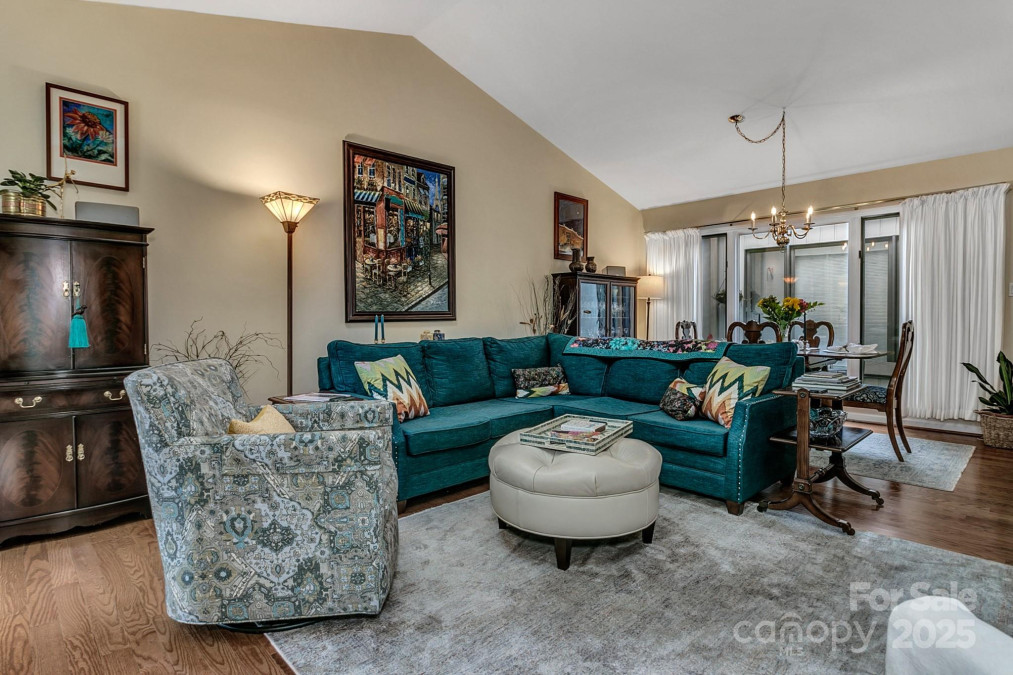 104 Parkway Ct Asheville, NC 28803