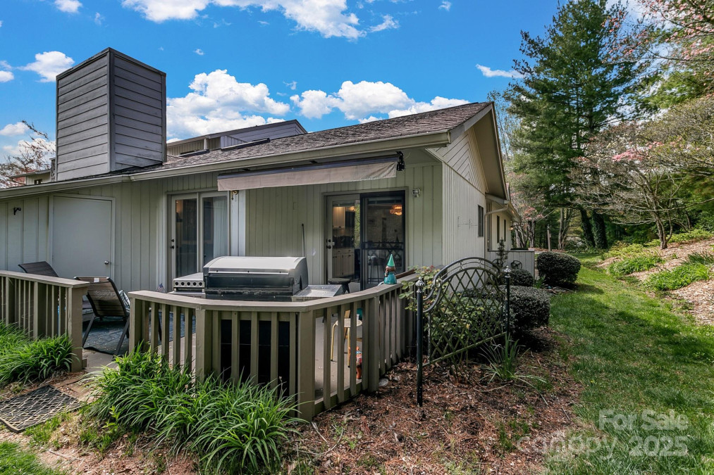 104 Parkway Ct Asheville, NC 28803