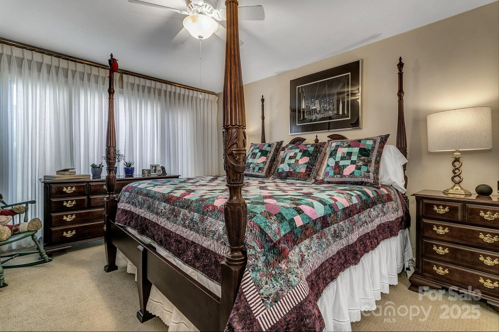 104 Parkway Ct Asheville, NC 28803