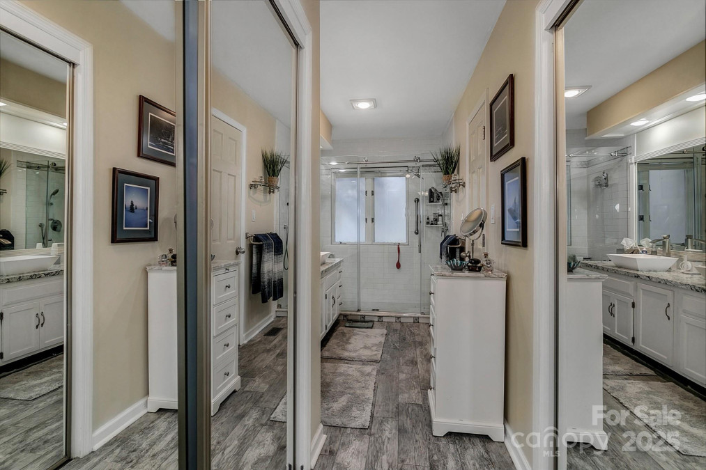 104 Parkway Ct Asheville, NC 28803
