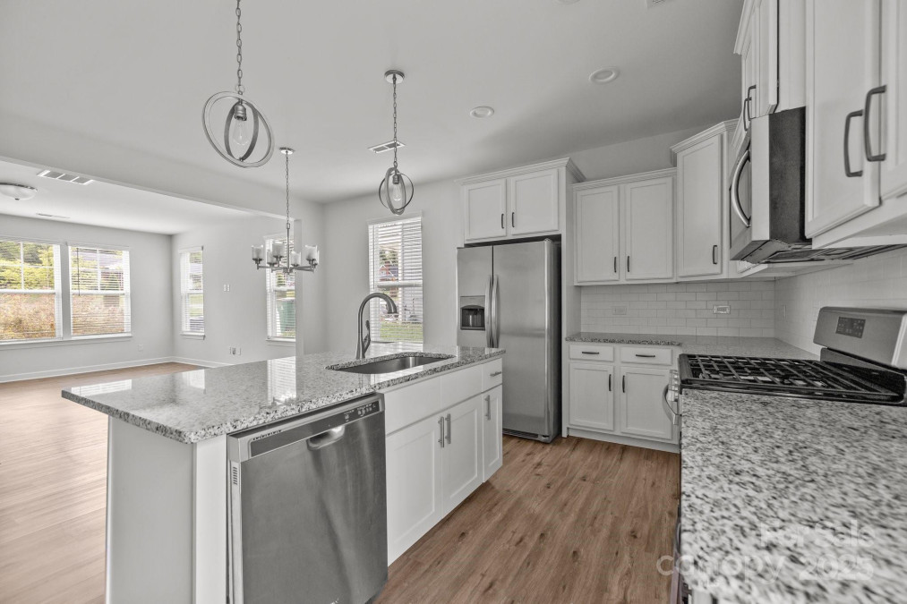 2821 Shamrock Dr Charlotte, NC 28205