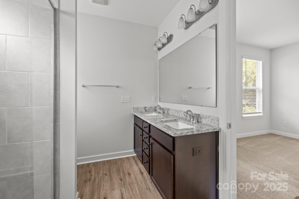 2821 Shamrock Dr Charlotte, NC 28205