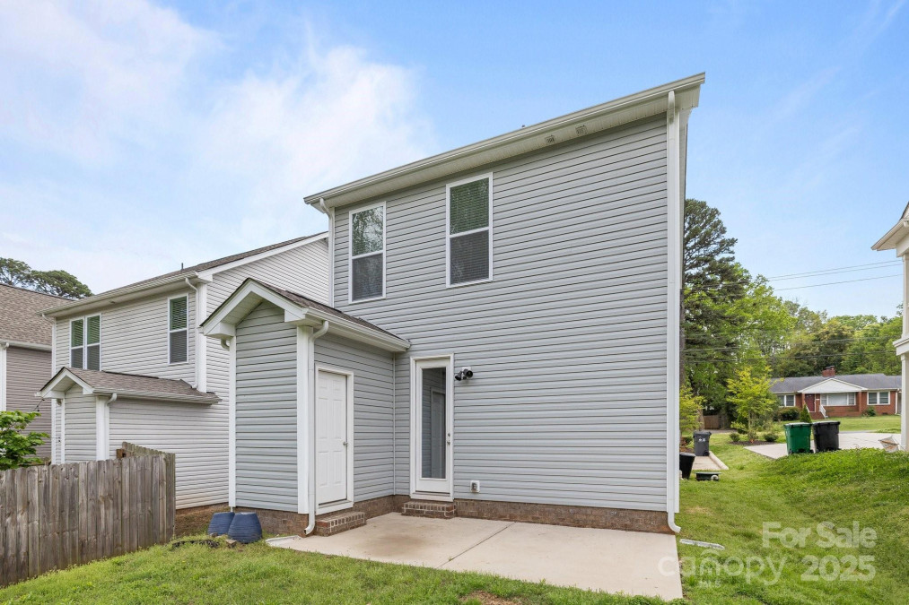 2821 Shamrock Dr Charlotte, NC 28205