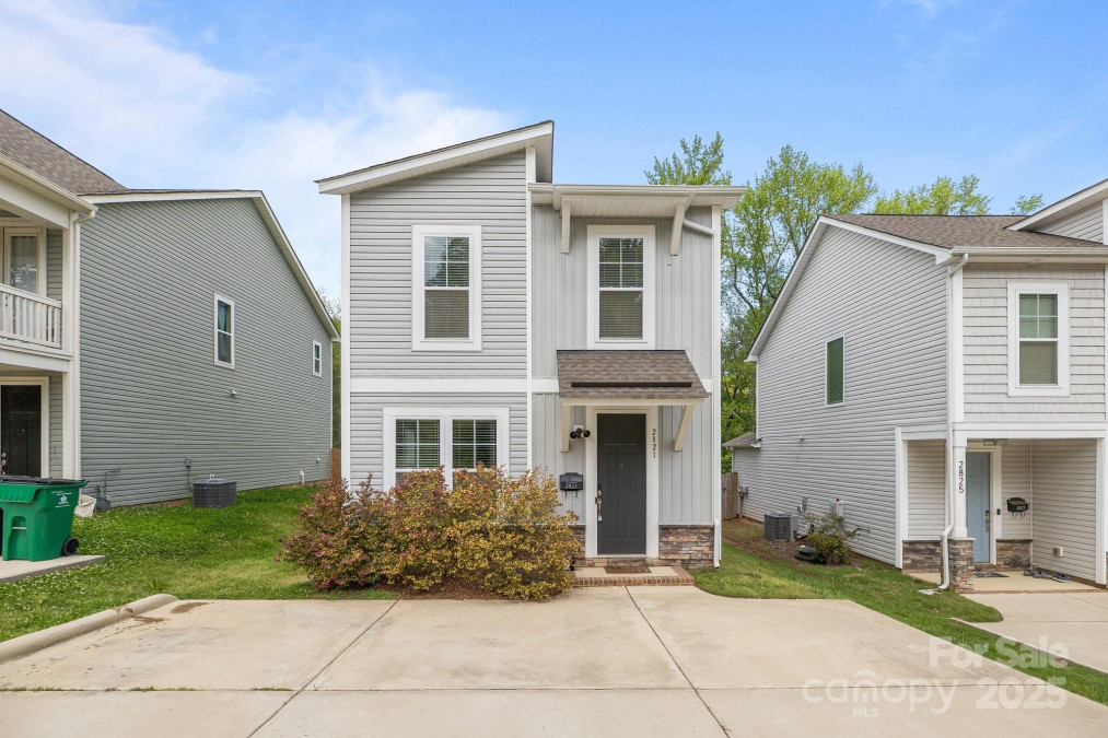 2821 Shamrock Dr Charlotte, NC 28205