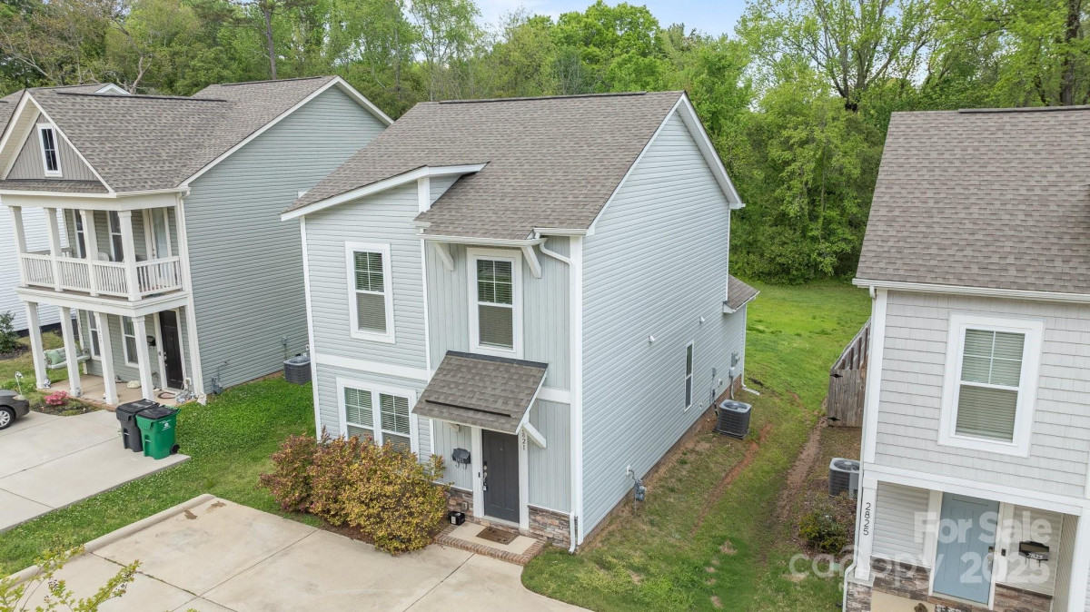 2821 Shamrock Dr Charlotte, NC 28205