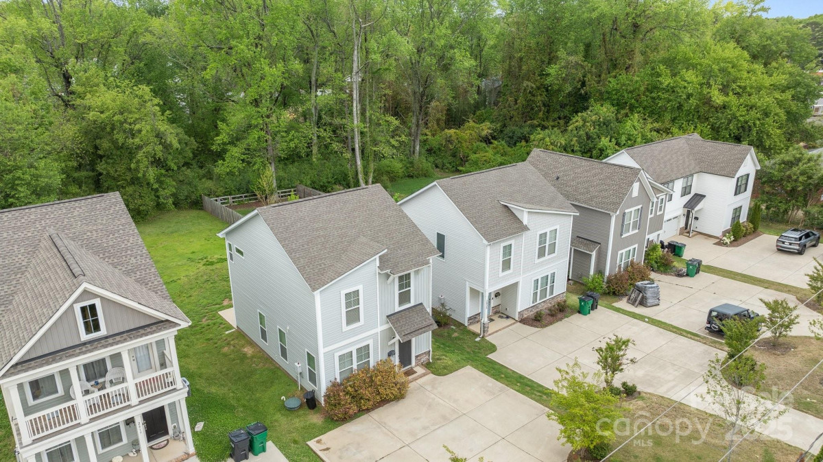 2821 Shamrock Dr Charlotte, NC 28205