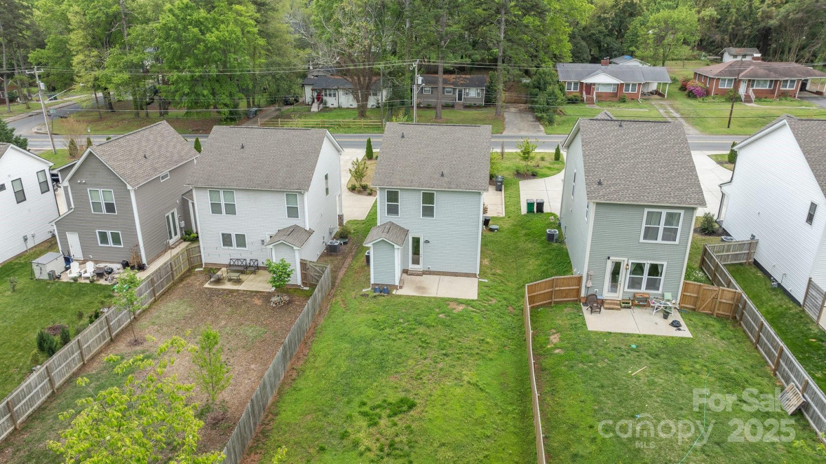 2821 Shamrock Dr Charlotte, NC 28205