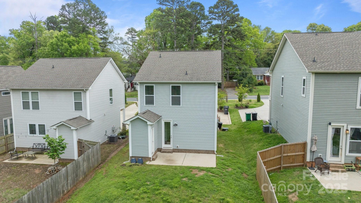 2821 Shamrock Dr Charlotte, NC 28205