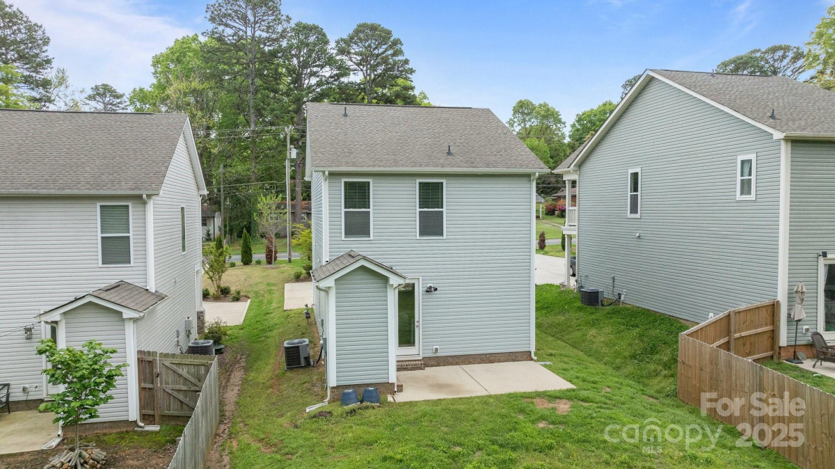 2821 Shamrock Dr Charlotte, NC 28205
