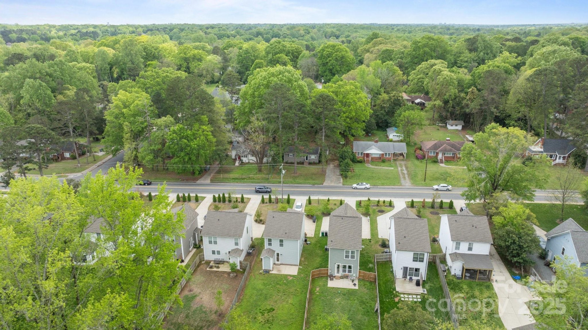 2821 Shamrock Dr Charlotte, NC 28205