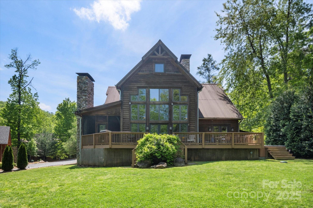 54 Cottage Grove Dr Nebo, NC 28761