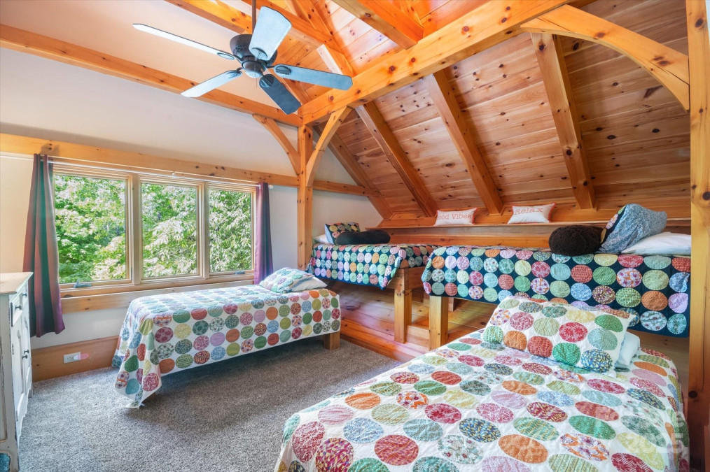 54 Cottage Grove Dr Nebo, NC 28761
