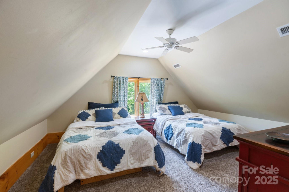 54 Cottage Grove Dr Nebo, NC 28761