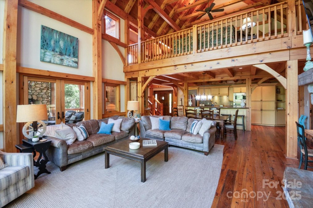 54 Cottage Grove Dr Nebo, NC 28761