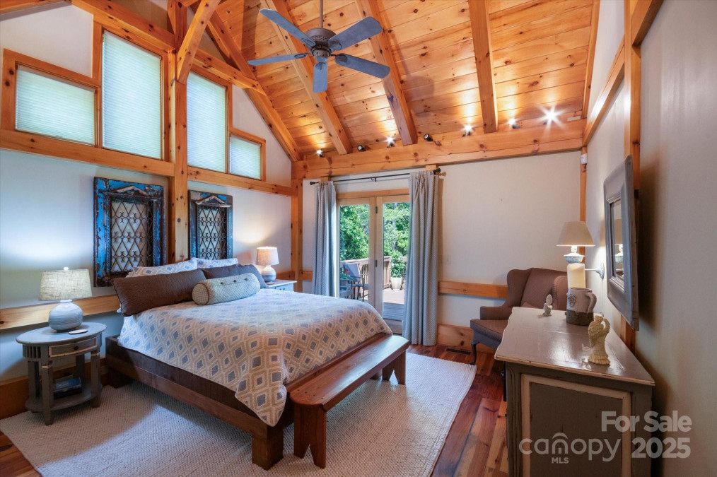 54 Cottage Grove Dr Nebo, NC 28761