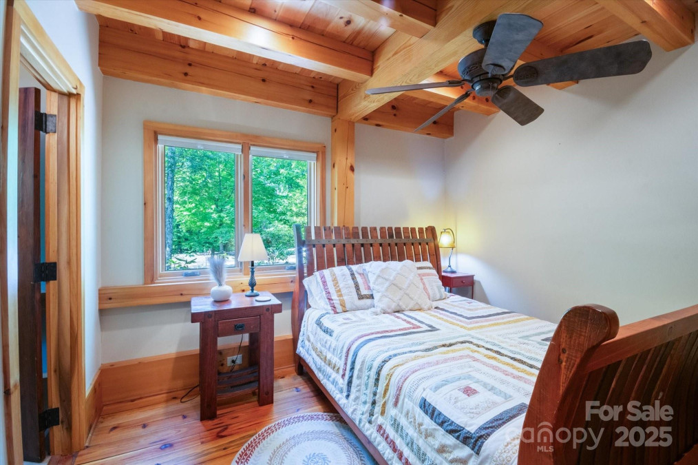 54 Cottage Grove Dr Nebo, NC 28761