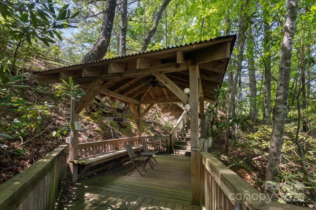 54 Cottage Grove Dr Nebo, NC 28761