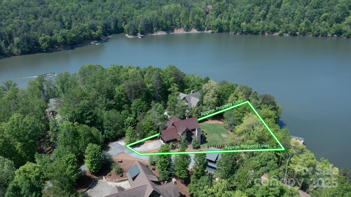54 Cottage Grove Dr Nebo, NC 28761