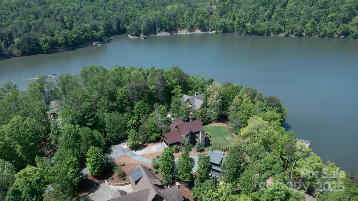54 Cottage Grove Dr Nebo, NC 28761