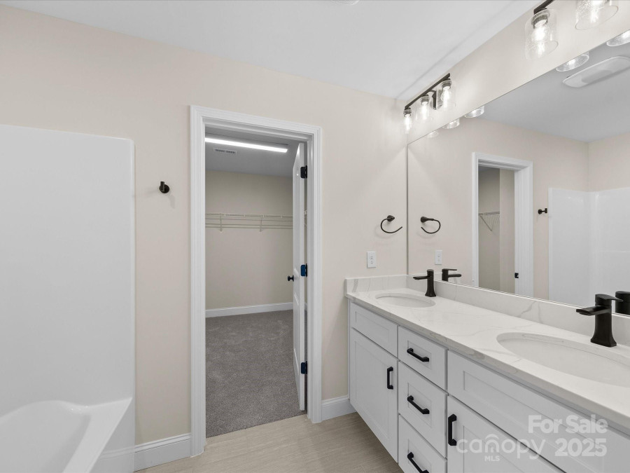 3012 Isle Ln Monroe, NC 28110