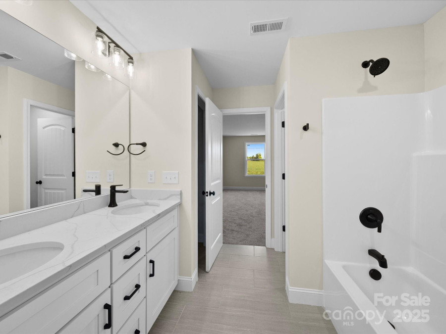 3012 Isle Ln Monroe, NC 28110