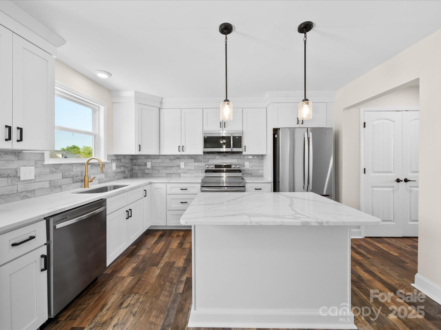 3012 Isle Ln Monroe, NC 28110