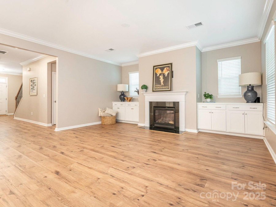 8065 Cornhill Ave Charlotte, NC 28277