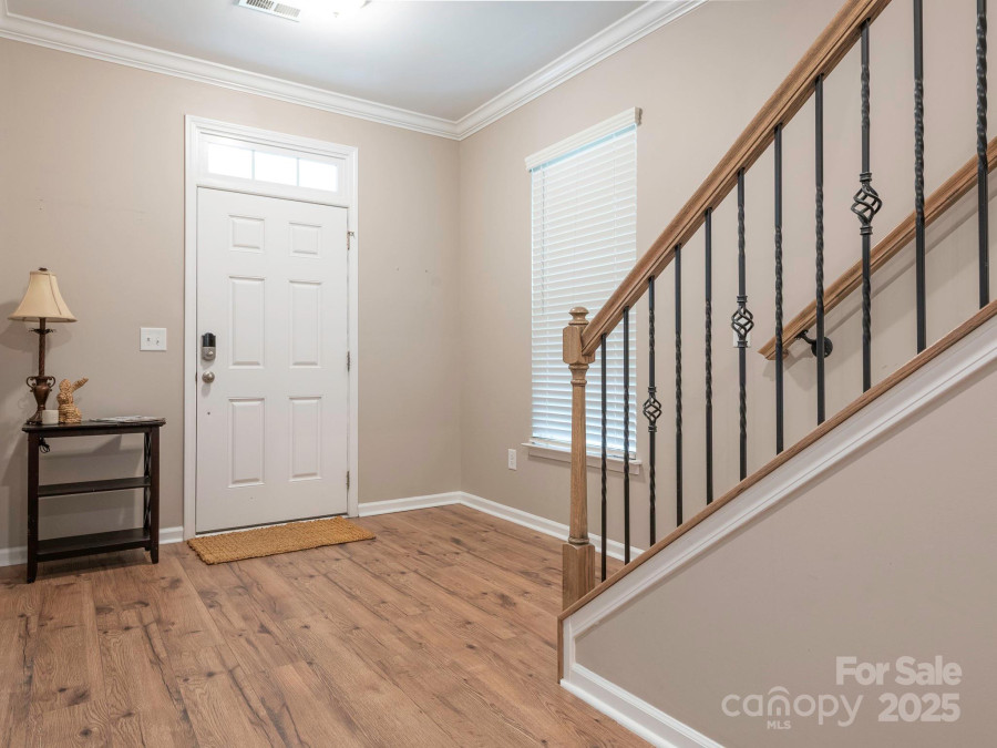 8065 Cornhill Ave Charlotte, NC 28277