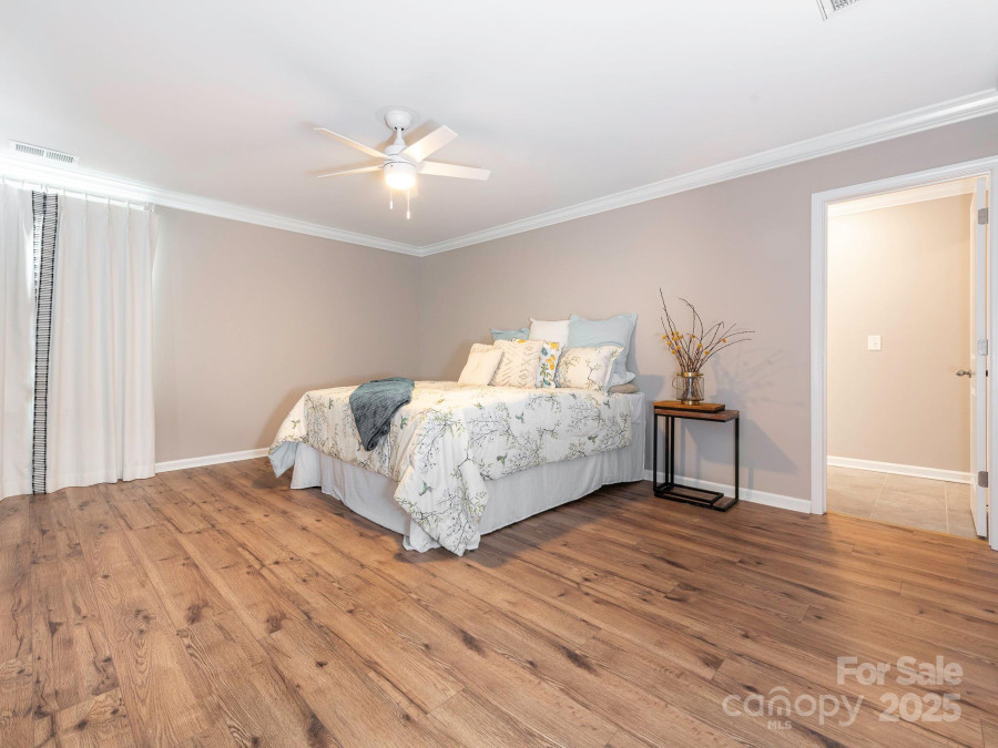 8065 Cornhill Ave Charlotte, NC 28277