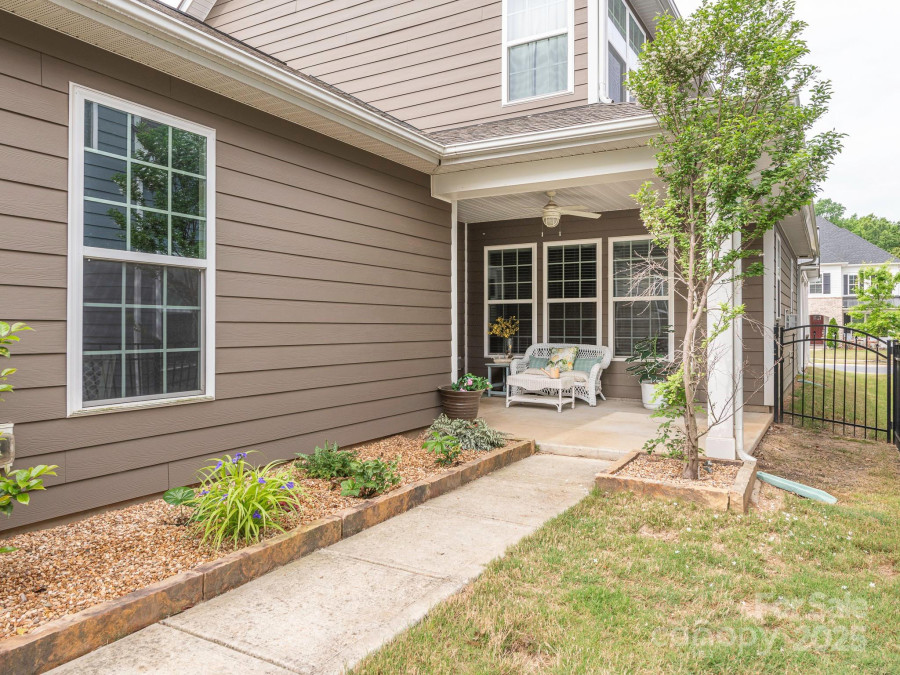 8065 Cornhill Ave Charlotte, NC 28277