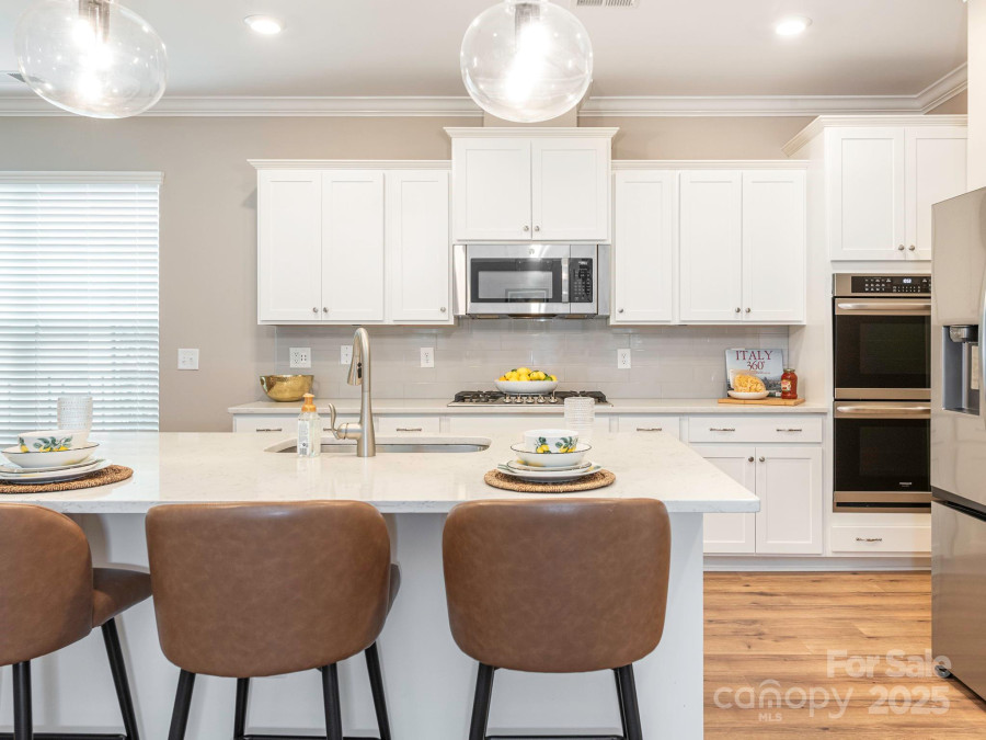 8065 Cornhill Ave Charlotte, NC 28277