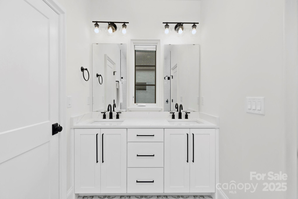 9020 Tynecastle Commons Ct Charlotte, NC 28226