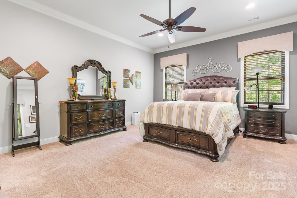 1590 7th St Newton, NC 28658
