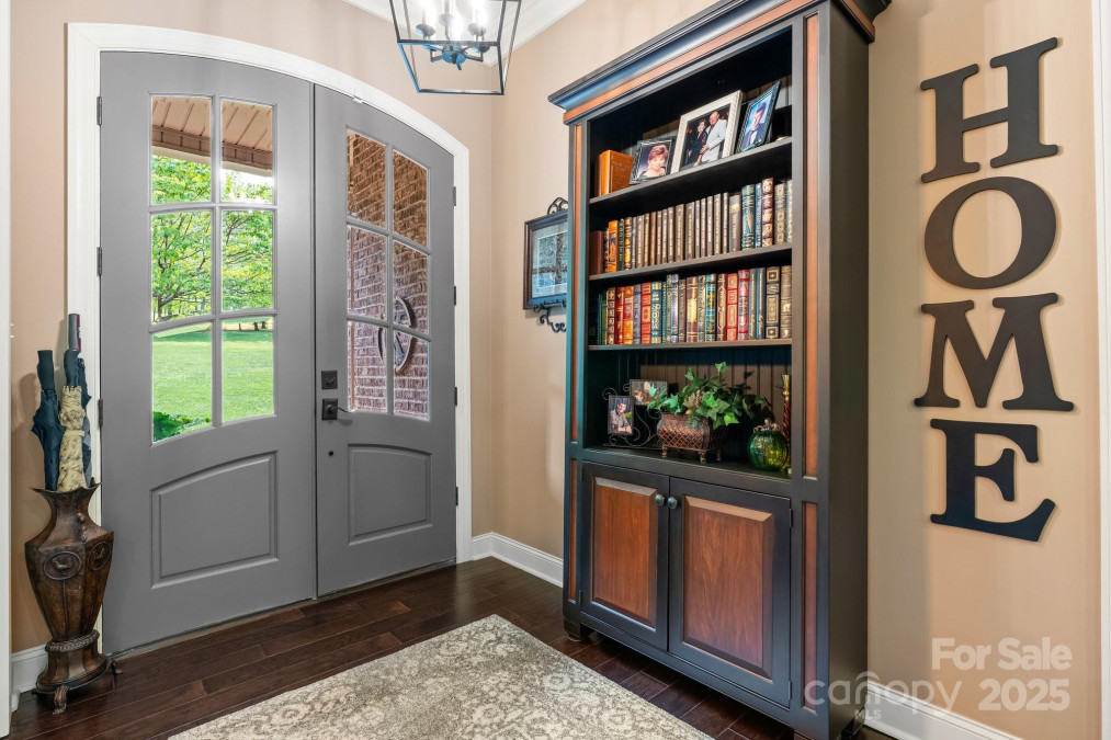 1590 7th St Newton, NC 28658