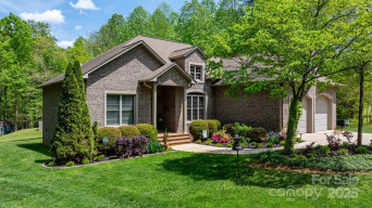 1590 7th St Newton, NC 28658