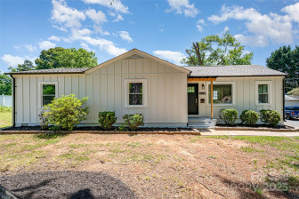 504 Hawthorne St Mount Holly, NC 28120