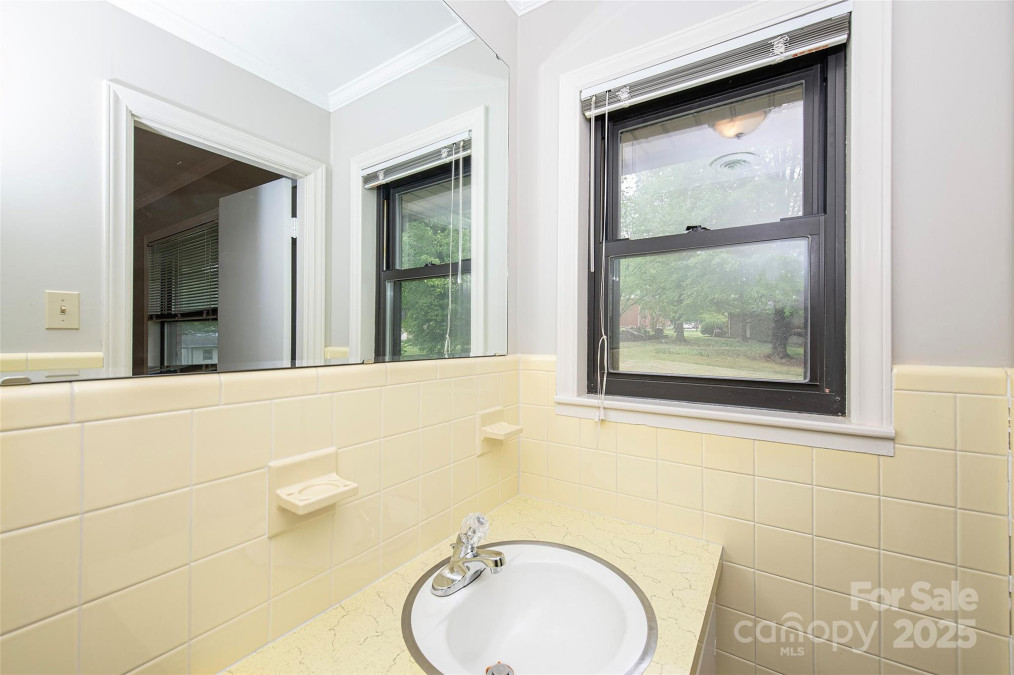 134 Piedmont Dr Kannapolis, NC 28081