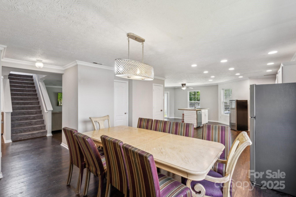 5611 Hammermill Dr Harrisburg, NC 28075