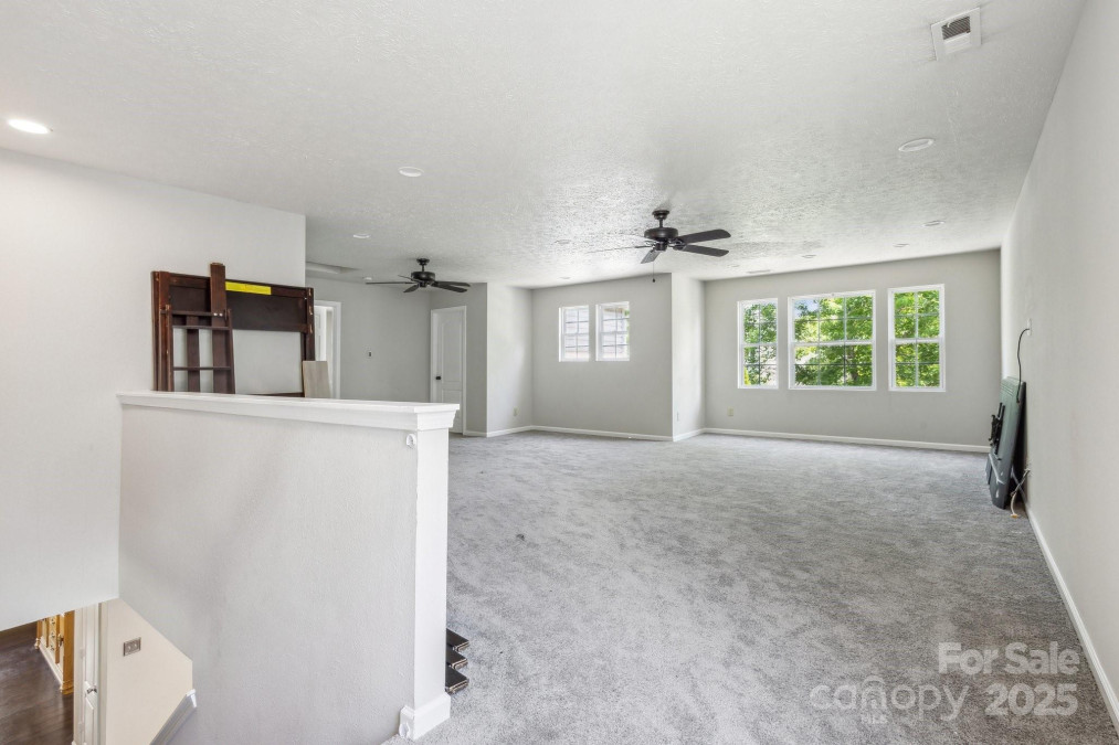 5611 Hammermill Dr Harrisburg, NC 28075