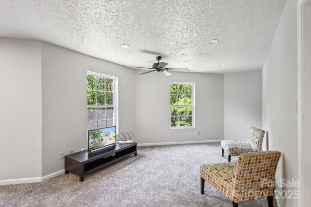 5611 Hammermill Dr Harrisburg, NC 28075