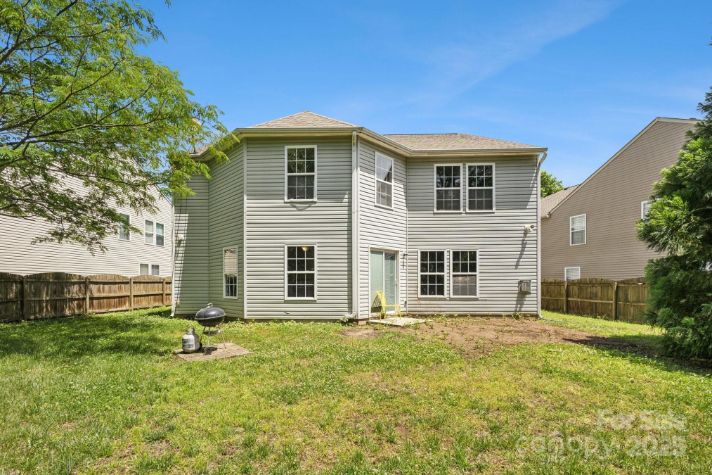 5611 Hammermill Dr Harrisburg, NC 28075